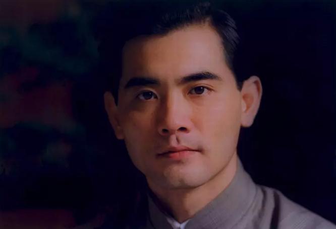 张爱玲蚊子血与白玫瑰,张爱玲红玫瑰与白月光经典语录