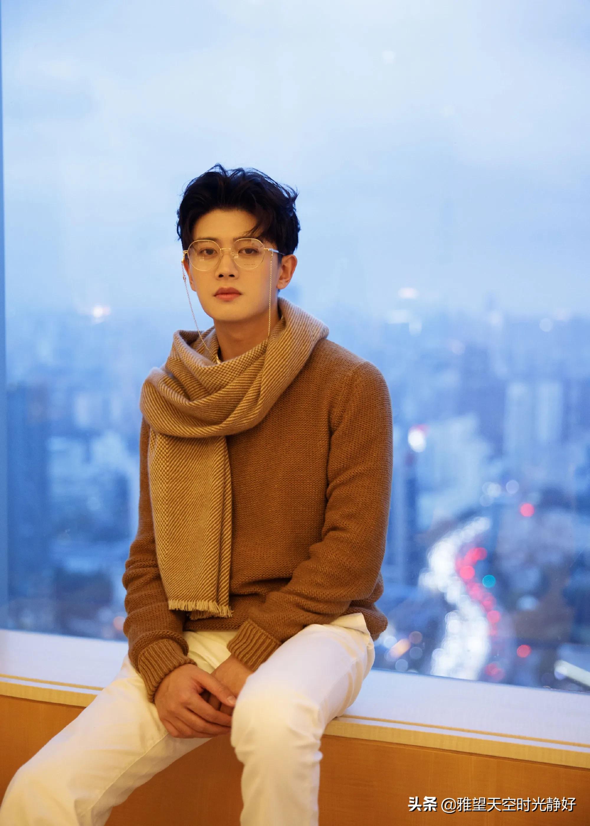 盘点国内男明星眼镜杀高清写真照斯文帅气沉稳内敛雅致贵气