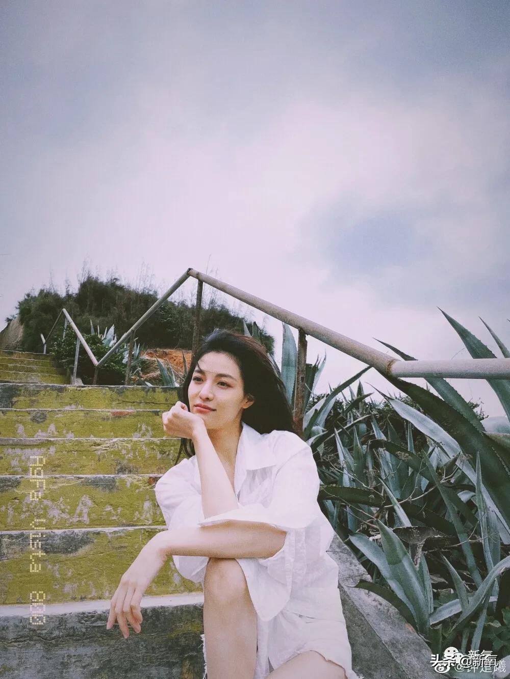 钟楚曦给网红化妆,钟楚曦百变波点