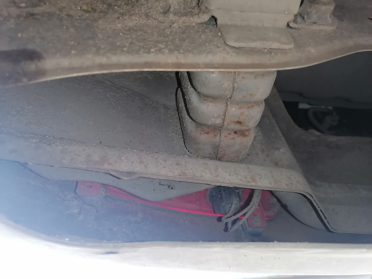 如此高配置的精品二手自动挡，累计三百万销量，人体工程学太奇葩