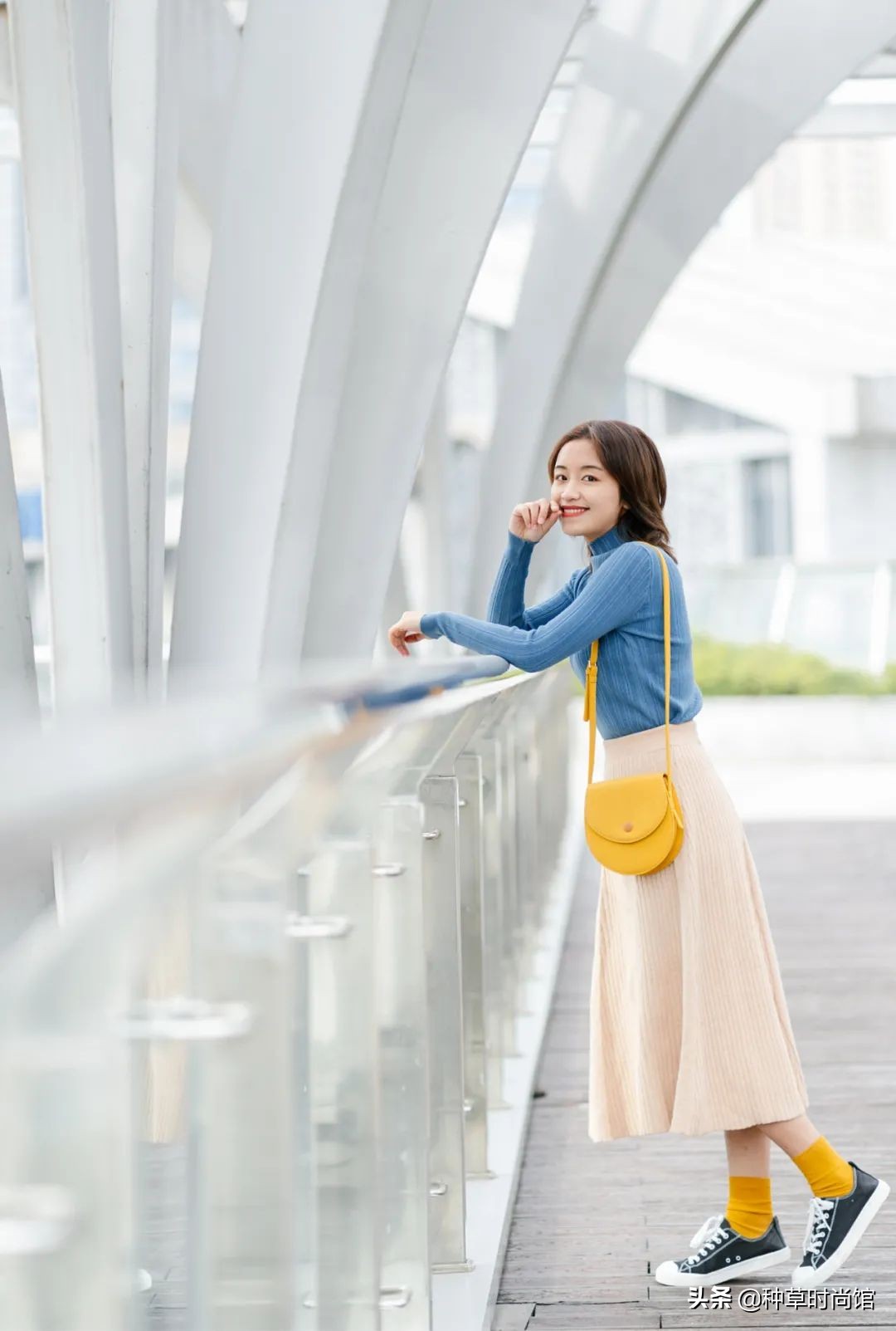 原绒深驼色最佳颜色搭配,哪些驼色系适合春夏穿