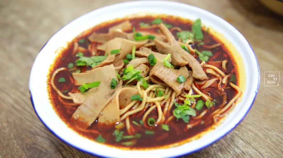 襄阳牛肉面从哪里传来的,一碗襄阳牛肉面唤醒襄阳一座城