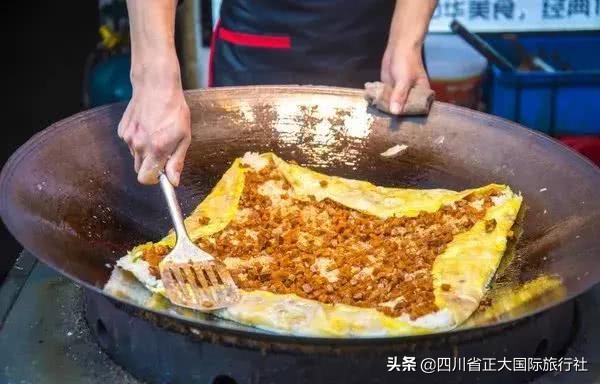 吃货们千万不要错过的昆明美食街,女吃货们打卡长沙网红美食街视频