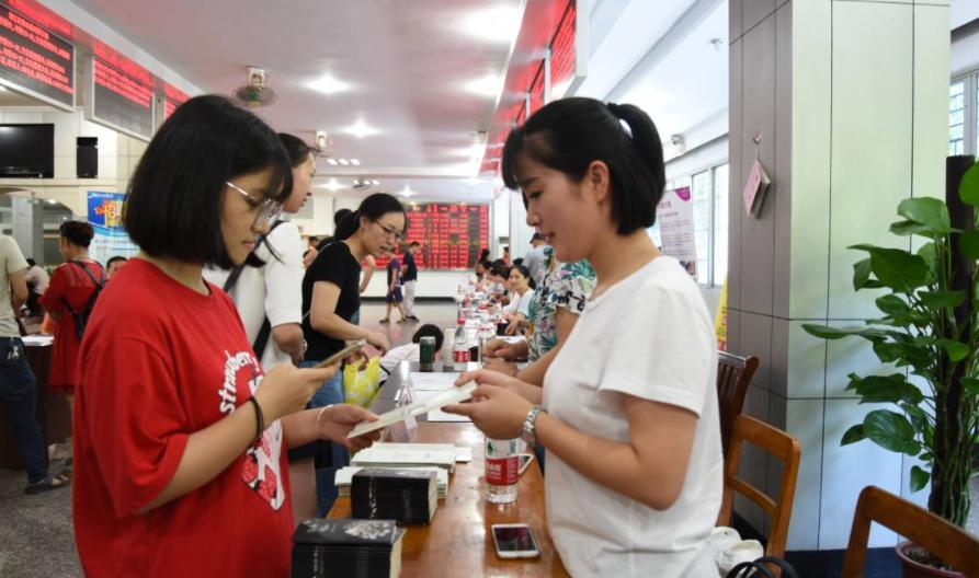 2022应届专科生如何找铁饭碗,适合大专生报考的铁饭碗