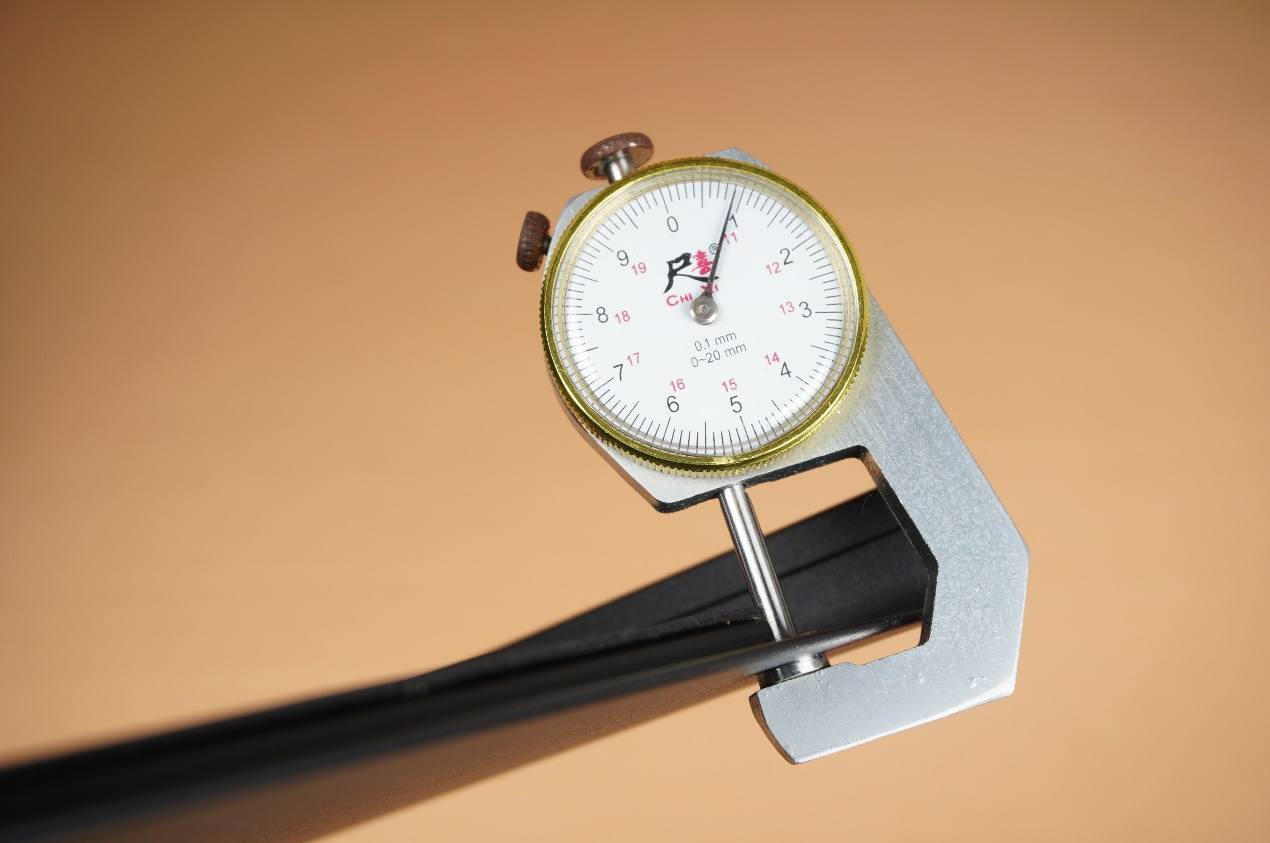 爱国者yogom2机箱,爱国者yogok100机箱风扇接哪里