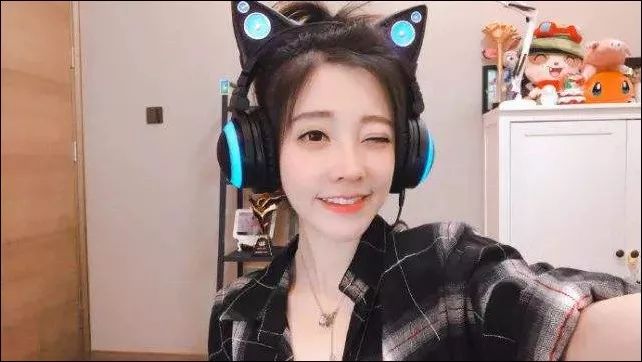 冯提莫签约费多少钱,冯提莫十里桃花待嫁