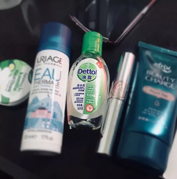 屈臣氏定妆喷雾推荐平价学生油皮,这些才是屈臣氏必买平价好物哦