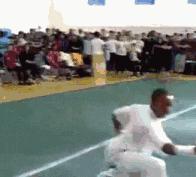 搞笑gif女人结婚前和结婚后的差别,新娘害羞蒙脸搞笑视频