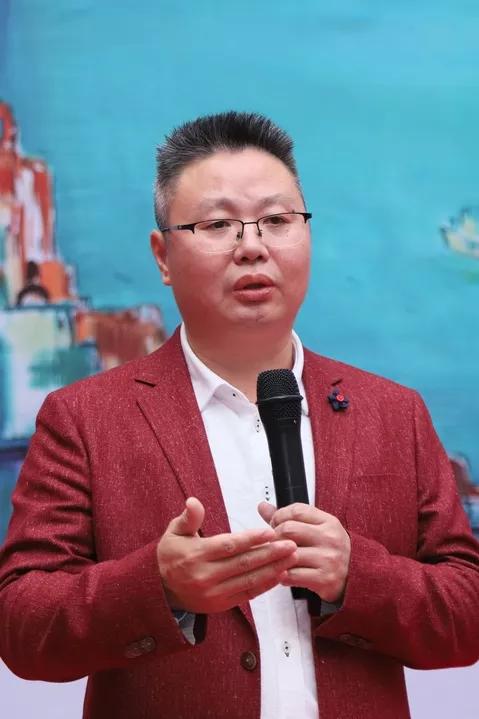 画笔寄乡思|潮起晋江——张及时油画艺术展在晋江开幕