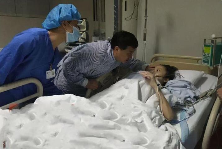 姚贝娜墓碑图片大全,姚贝娜临死之前说的话视频