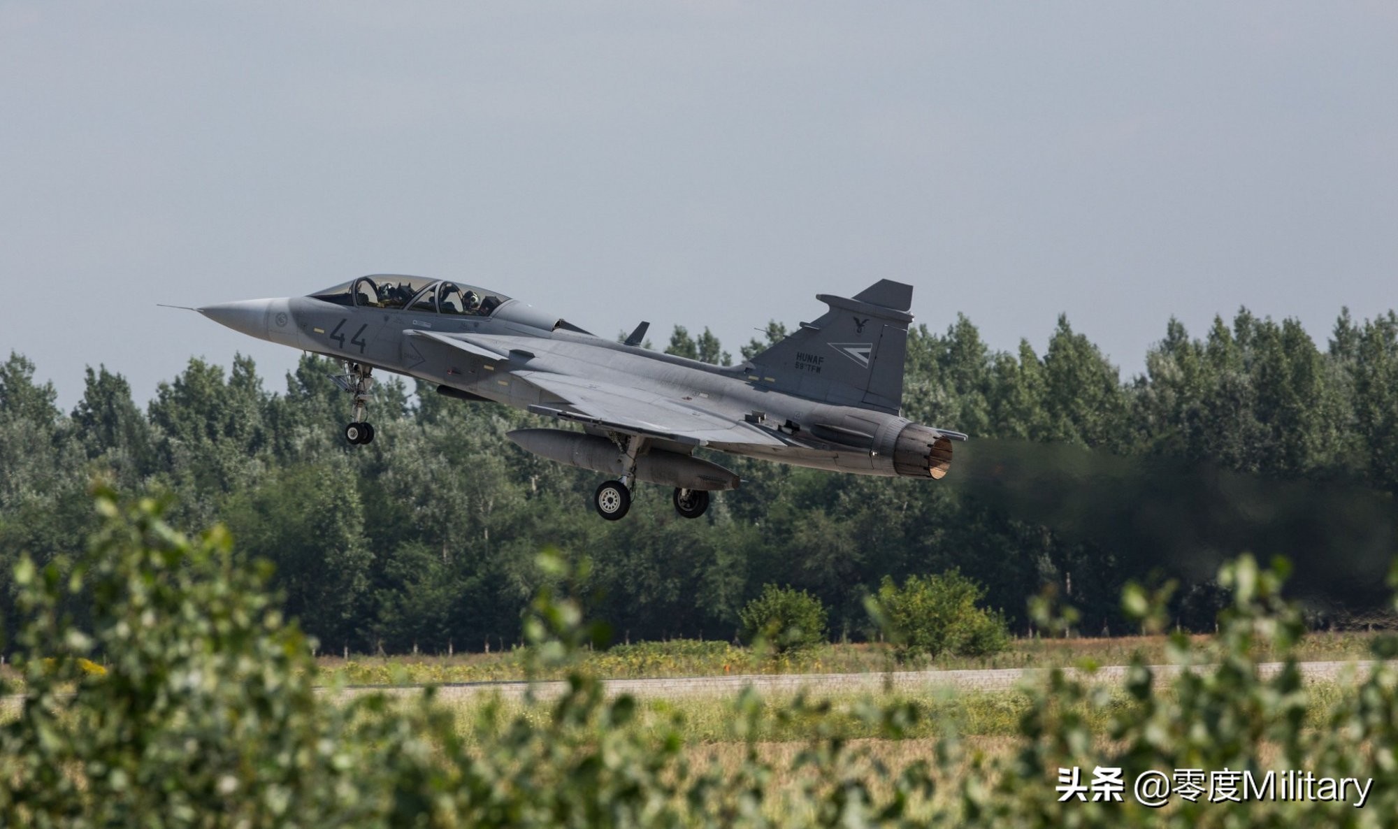 巴西空军鹰狮战斗机多少架,世界空军海军陆军