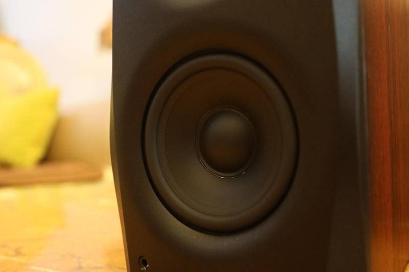 性价比最高惠威音响推荐,惠威d1500音箱评测