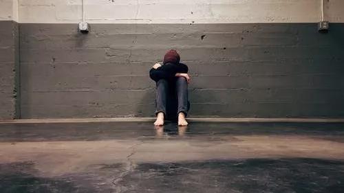 “以爱之名”伤害孩子的行为，看看你中了几个？