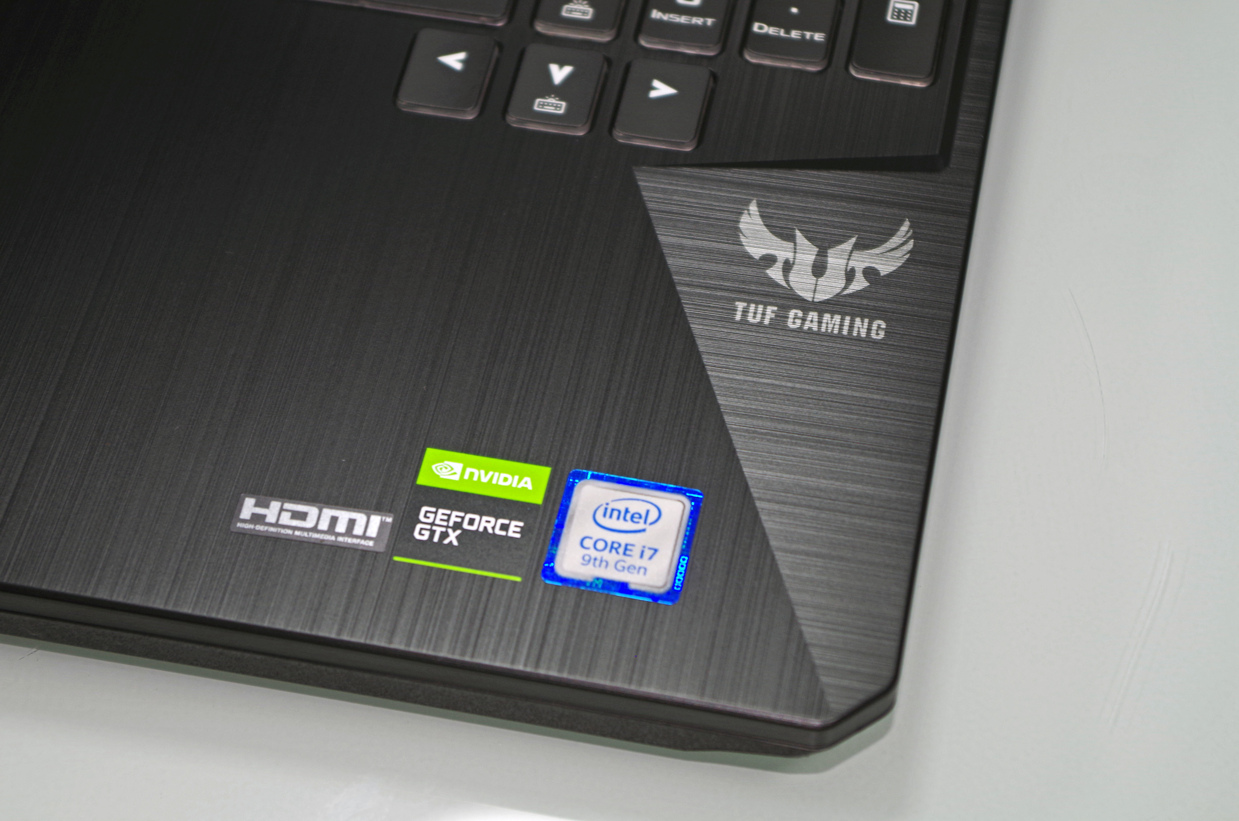 华硕飞行堡垒7怎么进入bios,华硕飞行堡垒7能加装机械硬盘吗