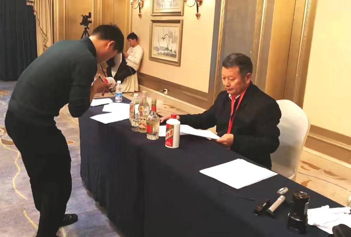 茅台迎宾酒真假鉴别视频,茅台王子酒整箱真假鉴别