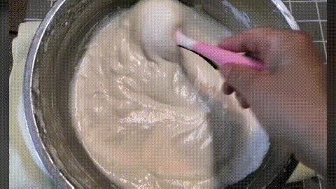 怎样用糯米粉做蛋糕简单又好吃,糯米粉做蛋糕是不是要比低筋粉多