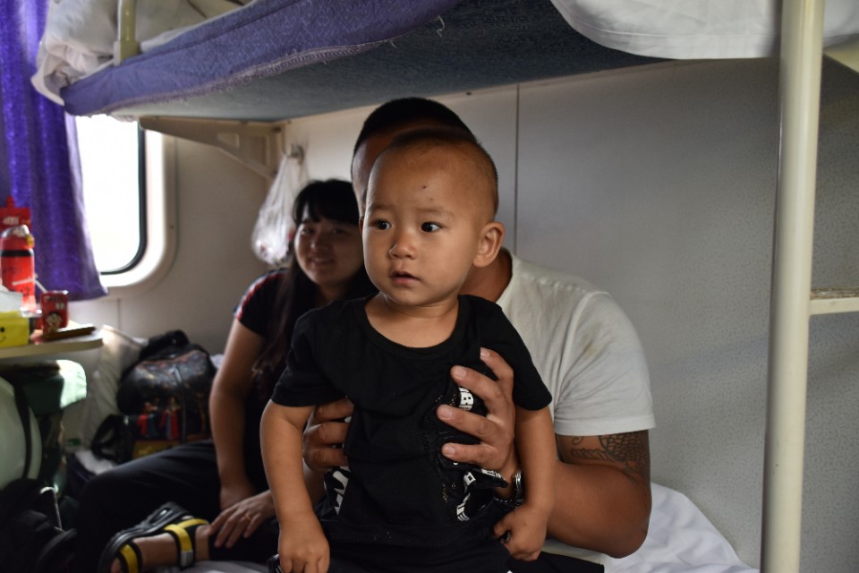 济南到乌鲁木齐多少公里,济南到乌鲁木齐动车