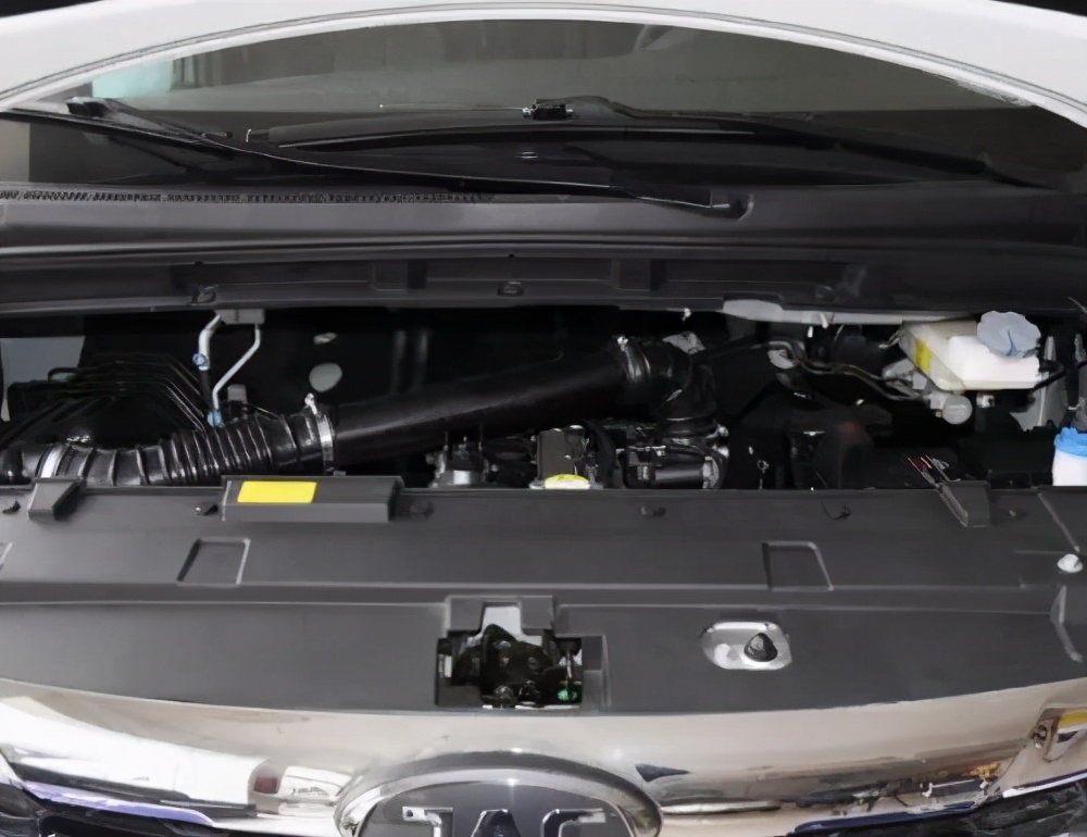 瑞风m3和五菱宏光v哪个好,瑞风m3五菱宏光plus很纠结买哪个