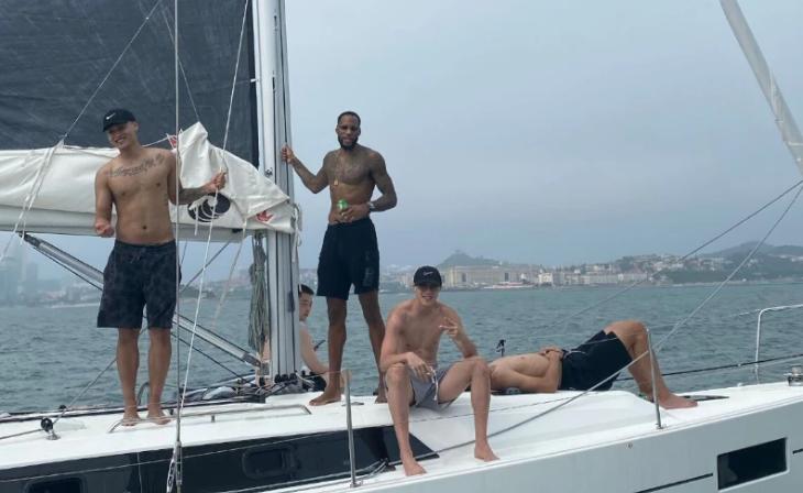 郭艾伦评价周鹏,郭艾伦谈周鹏视频