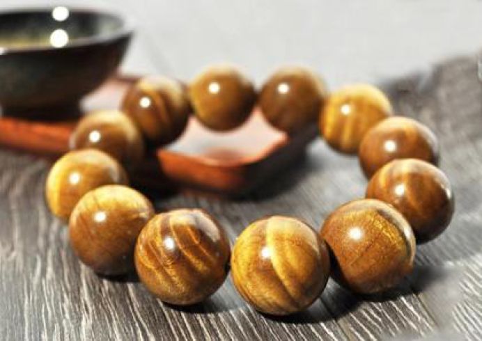 金丝楠枯木老料手串极品图片,极品金丝楠手串