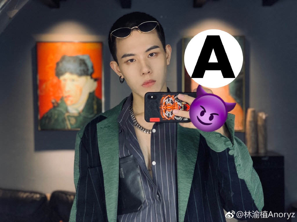 鏄撶儕鍗冪幒鐜嬭仾,鏄撶儕鍗冪幒鍜岀帇鎬濊仾鍚堢収