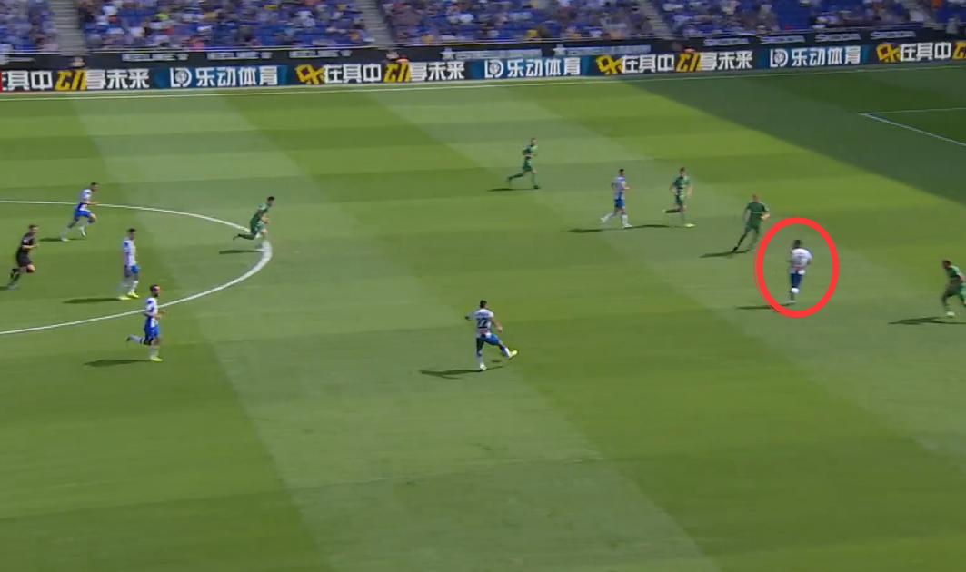 加列戈乱点鸳鸯谱酿苦果！武磊换右路被打穿造点球争议全靠自己