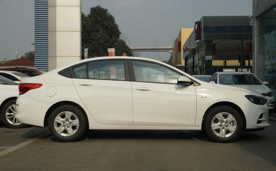 最省油的车第一名雪佛兰科沃兹,雪佛兰科沃兹2020redline欣尚版