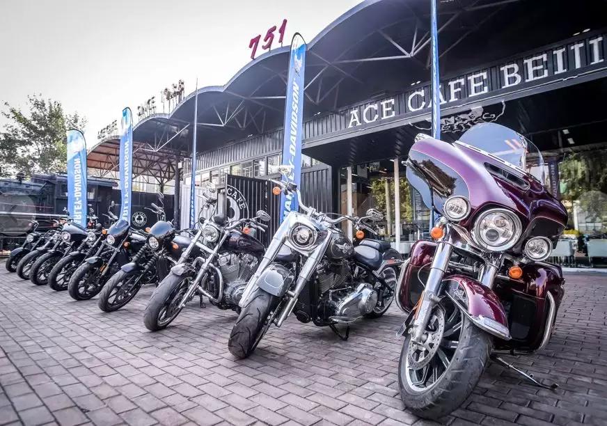 哈雷breakout突破者评测,哈雷突破者骑行体验