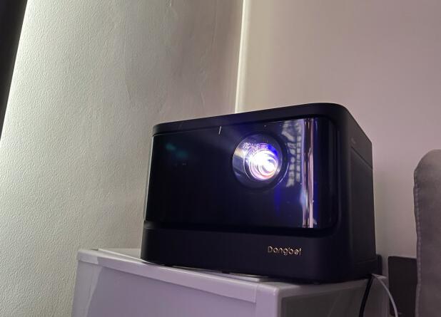 平板电视投影教程,看电视用ipad还是投影仪