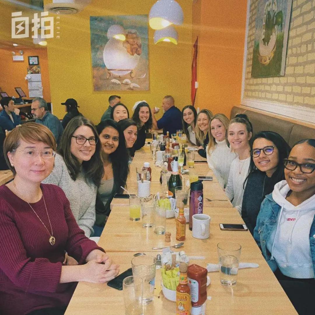 被同龄人刺激，我46岁从国企辞职，卖了上海闹市房，一个人到美国读书