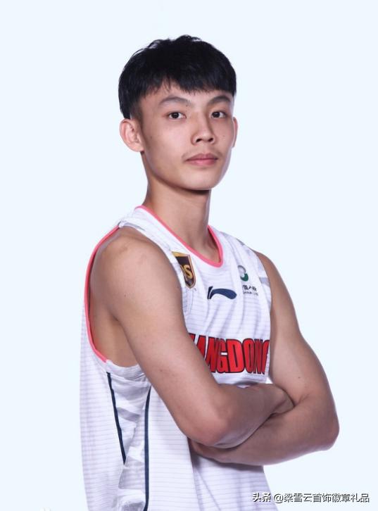 现役cba第一控卫是徐杰吗,郭艾伦跟徐杰两个控卫哪个好