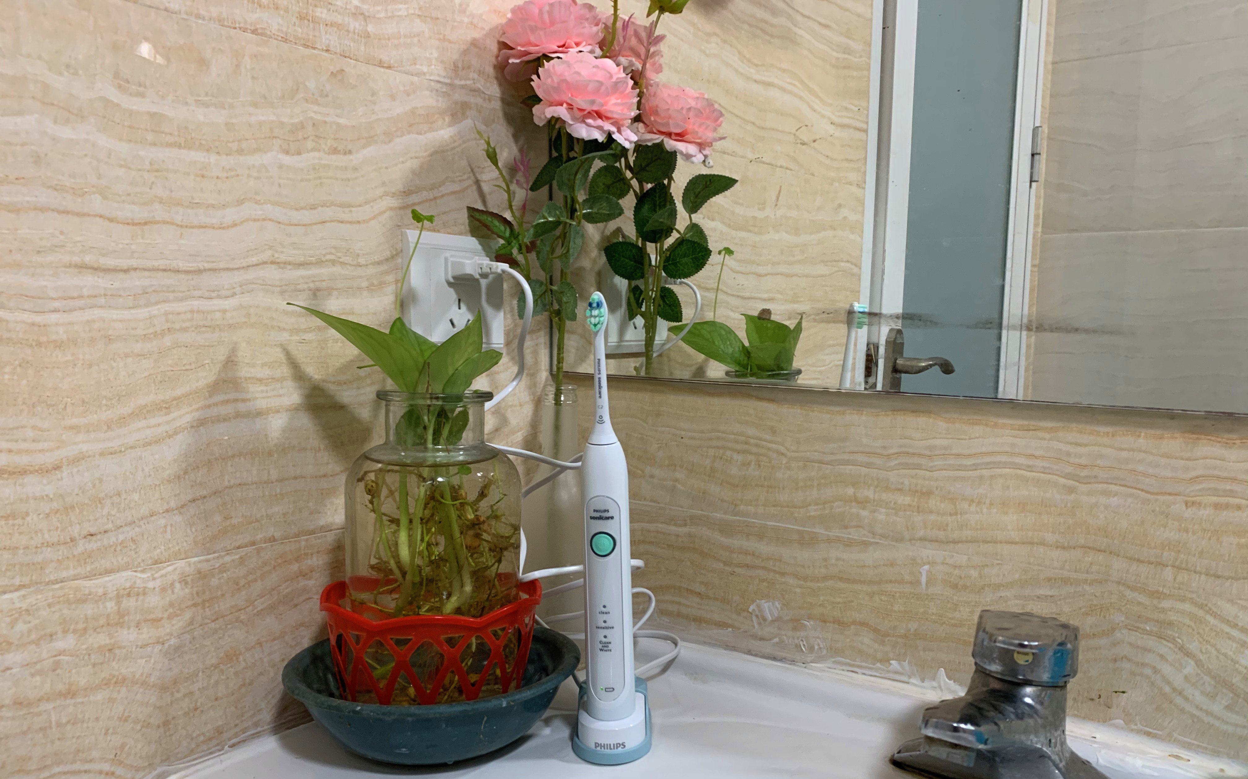 飞利浦电动牙刷hx6920使用说明,飞利浦电动牙刷hx6730跟hx6530的区别