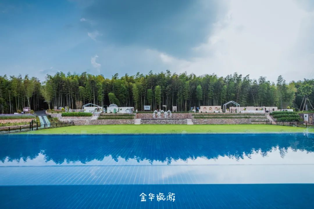 藏不住了！这个刷爆朋友圈的地方，竟然有100多个网红打卡点，手残*党**也能拍出大片!金华市区出发仅0.5h直达！