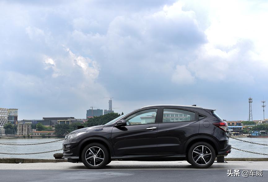 缤智的1.8和思域1.8是一样的吗,2022款缤智和十一代思域选哪款