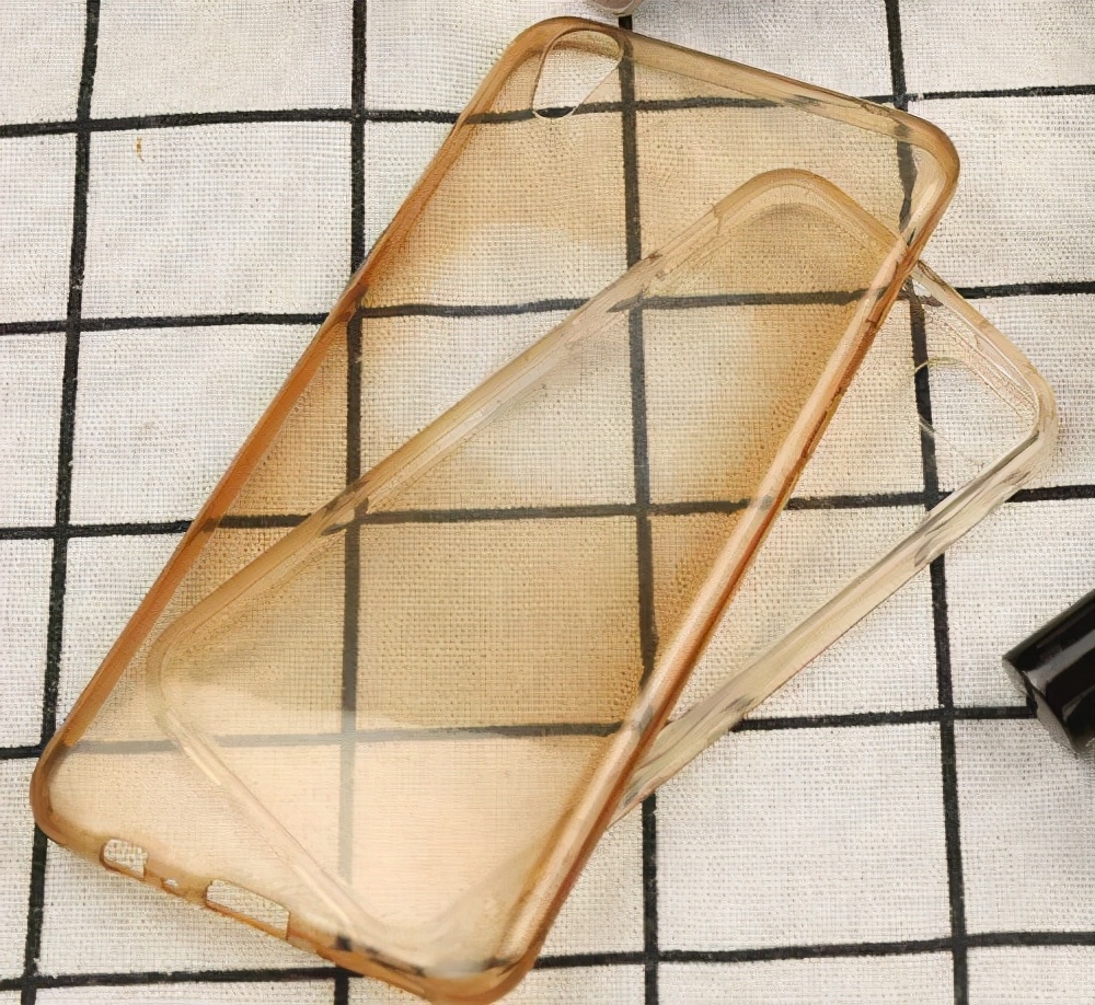 手机壳用久了容易变黄发黑怎么办,硅胶手机壳变黄了怎么样才能洗白