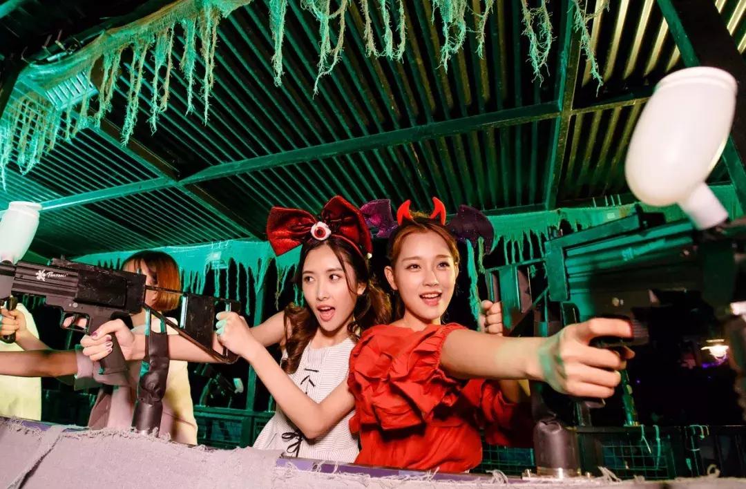 长隆1票玩2园99元抢1人水陆万圣节限量2000张！10大鬼屋畅玩8小时