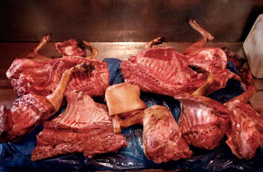 煲狗肉的做法教程,煲狗肉放什么菜最好吃