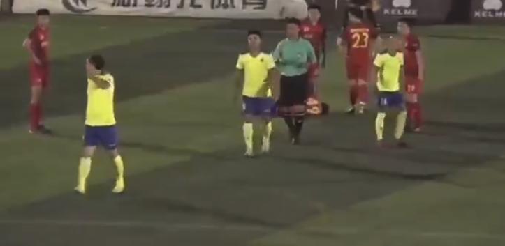 佩佩联赛暴力行为,足球十大打架事件佩佩