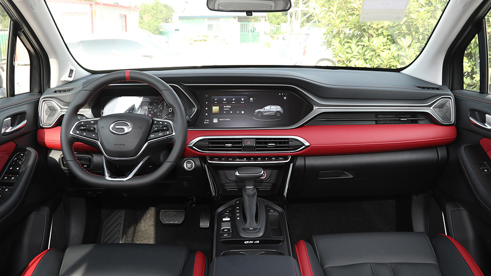 新款广汽传祺gs4性能方面怎么样,独家全新传祺gs4实车来了了解一下