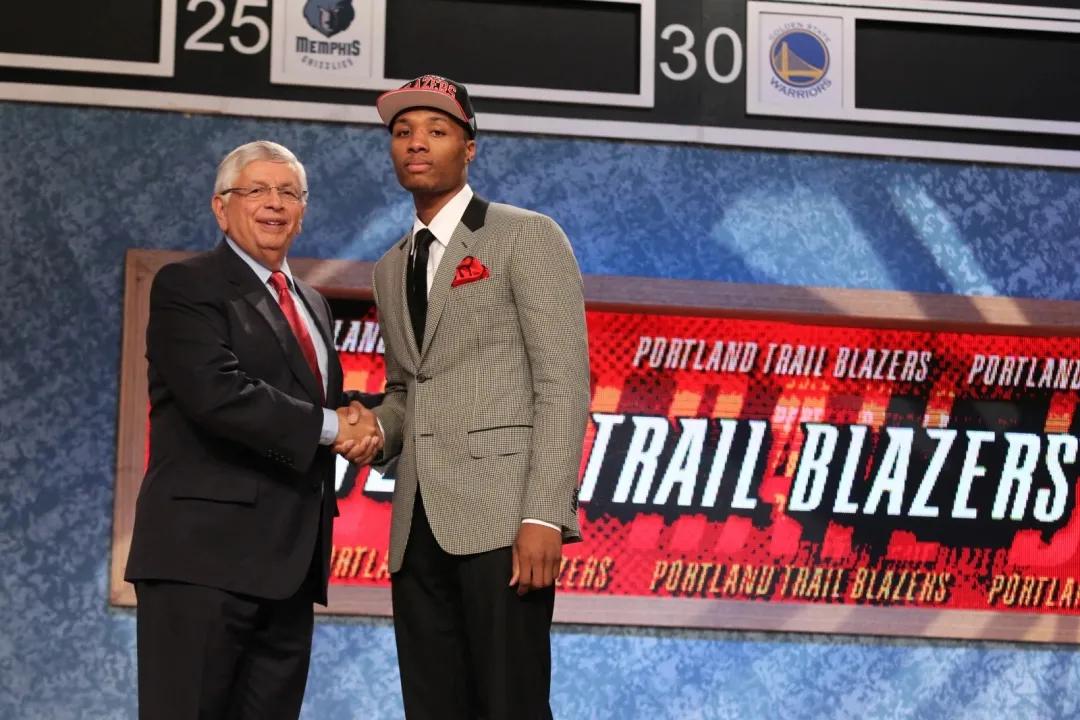 布鲁克菲尔德,0号球员利拉德