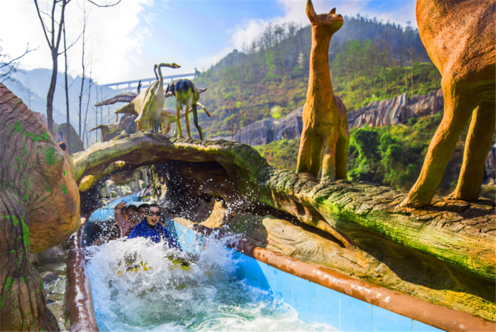 黄果树大瀑布附近有开放的洞穴吗,黄果树大瀑布洞穴