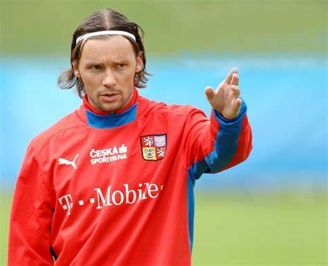 04年欧洲杯希腊捷克集锦,04年欧洲杯捷克对丹麦