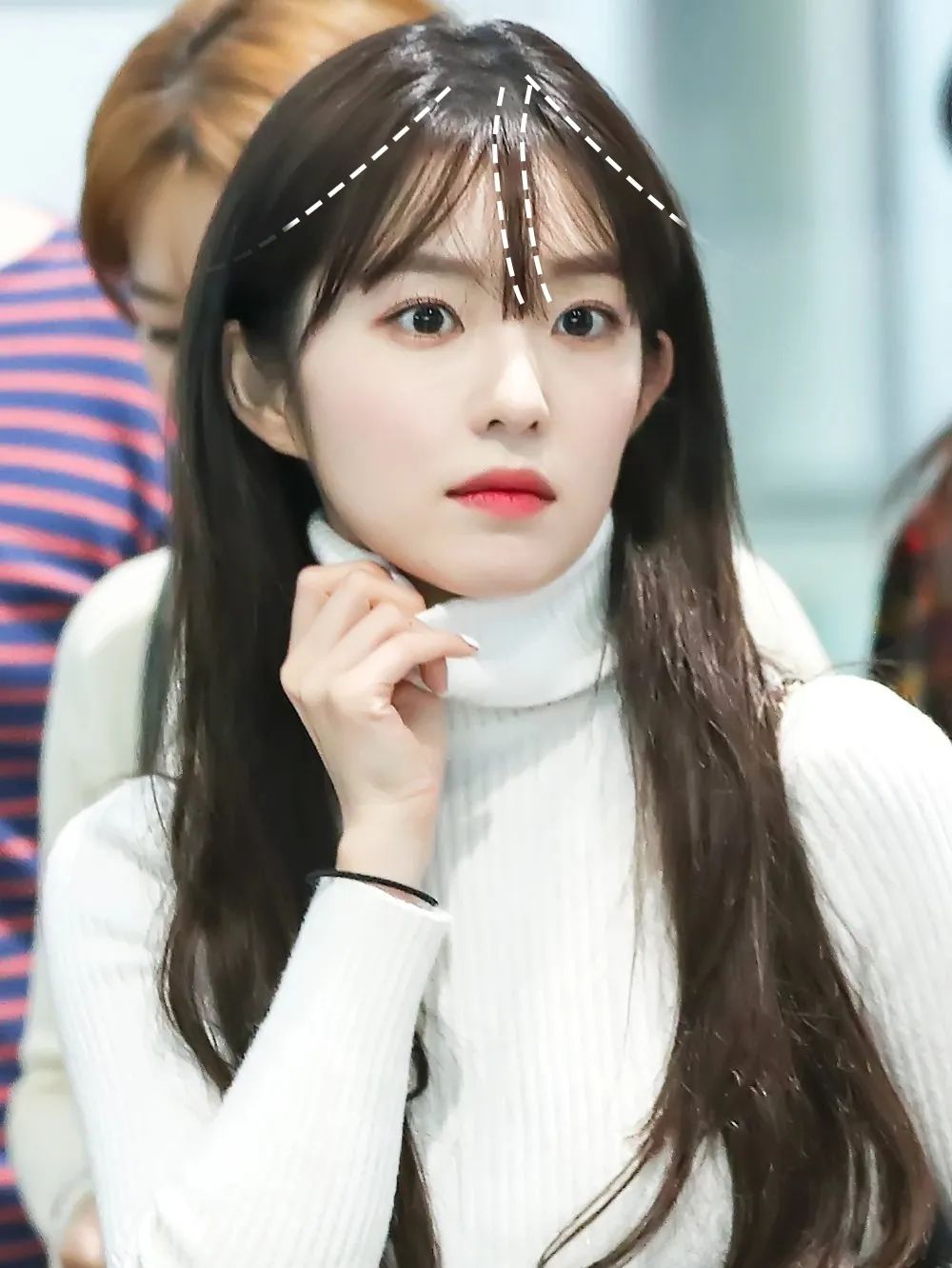 什么脸型都适合的刘海在家就能剪,刘海尴尬期适合剪什么样的刘海