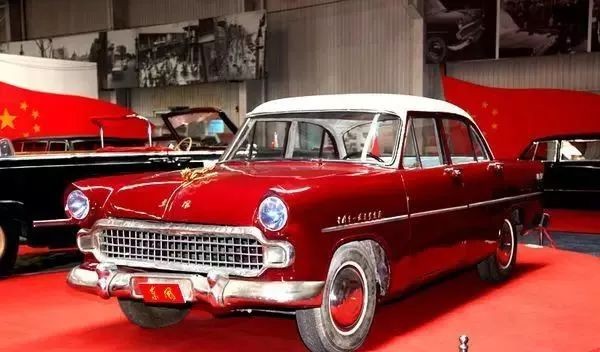 中国第一辆进口日本车,我国第一台国产车问世