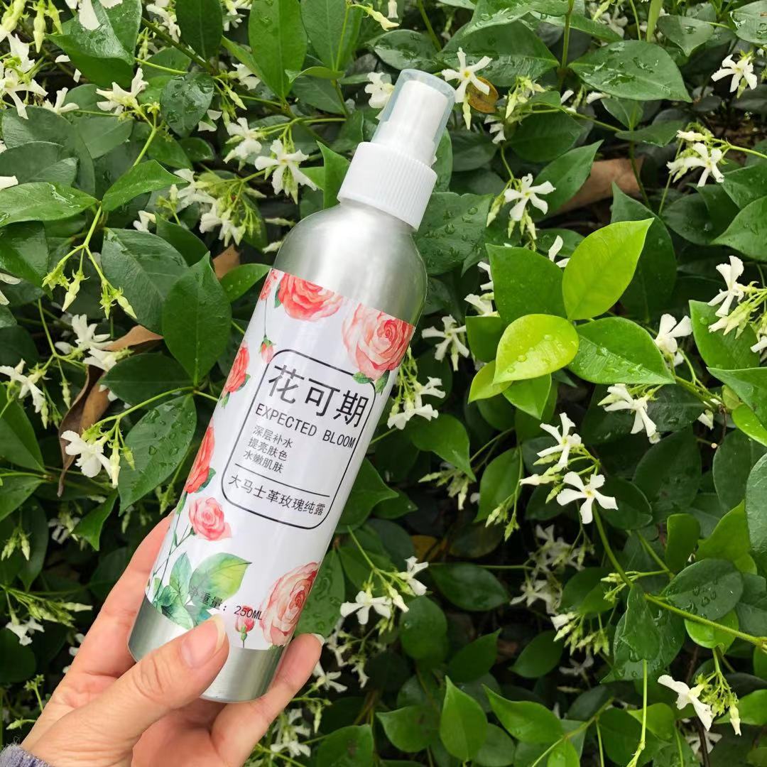 夏季补水控油收缩毛孔的爽肤水,爽肤水控油收缩毛孔补水