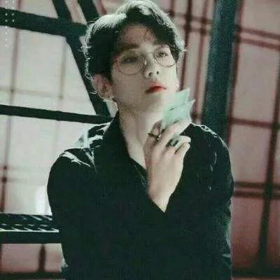 凤凰男孔雀男的意思,凤凰男和孔雀女就真的很难相处吗