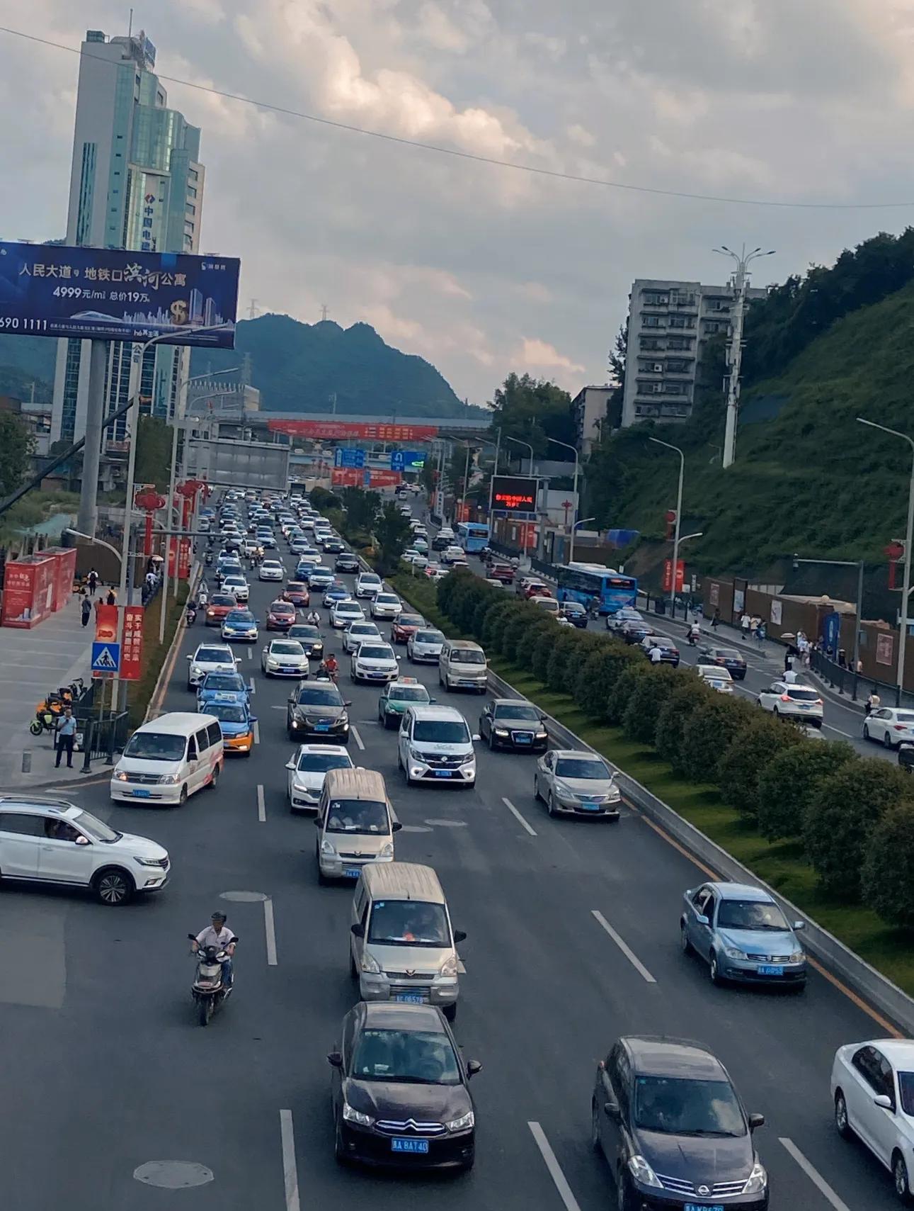 第一次来贵阳的感慨,外地人第一次来贵阳的感觉怎么样