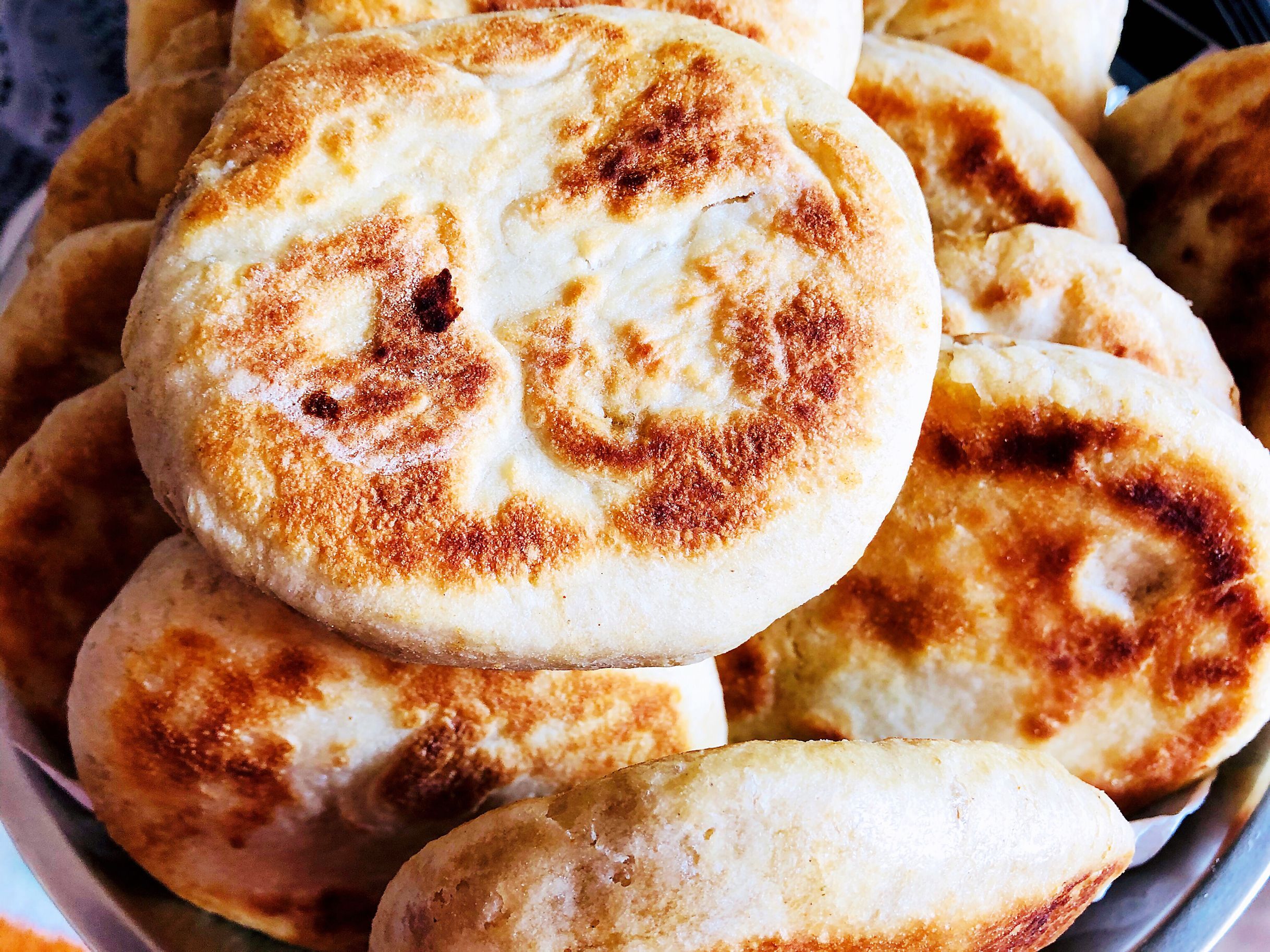 黑芝麻直接和面烙饼,芝麻酱火烧如何做得又酥又软