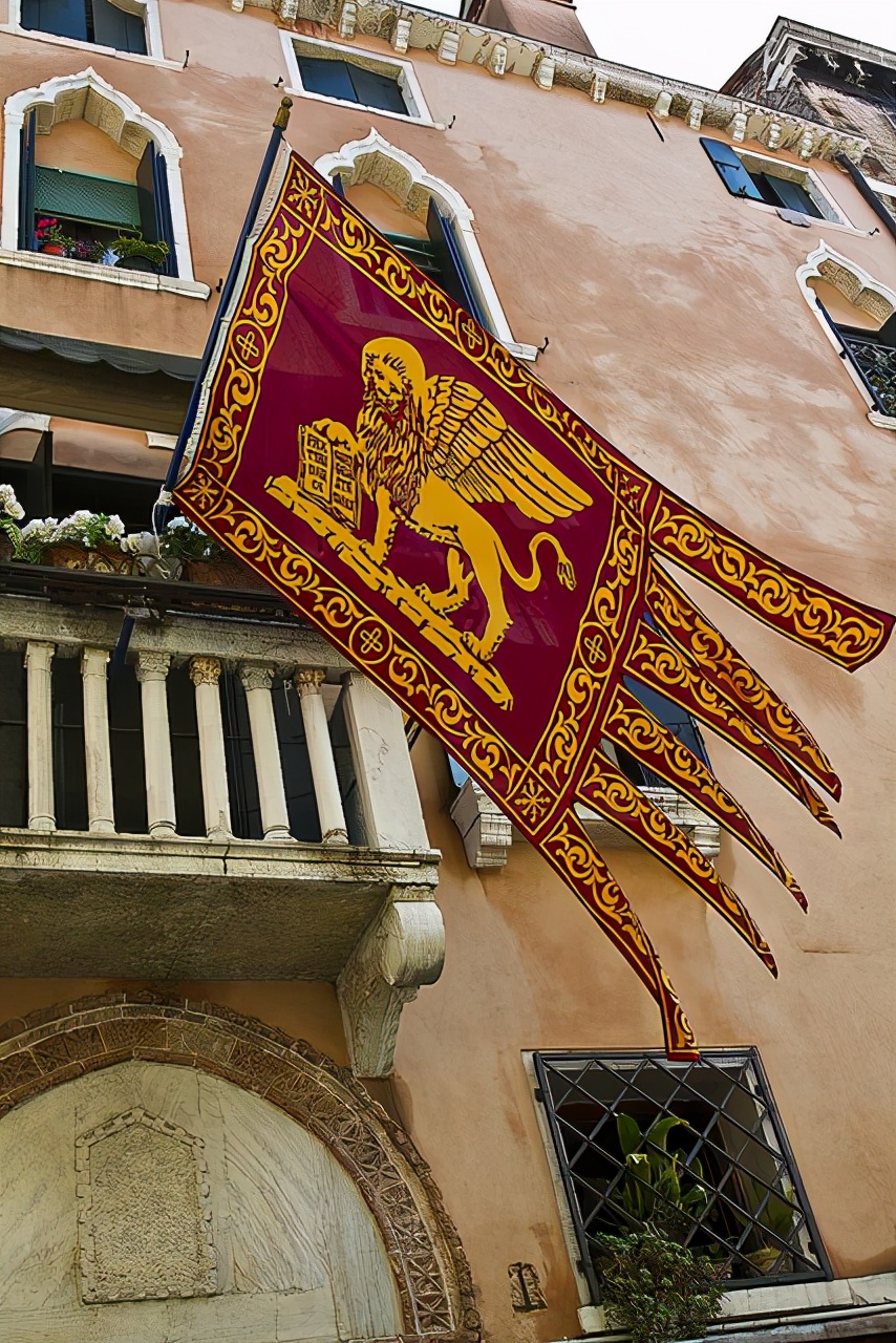 不讲武德的海上帝国！水上小国威尼斯如何称雄大航海时代？