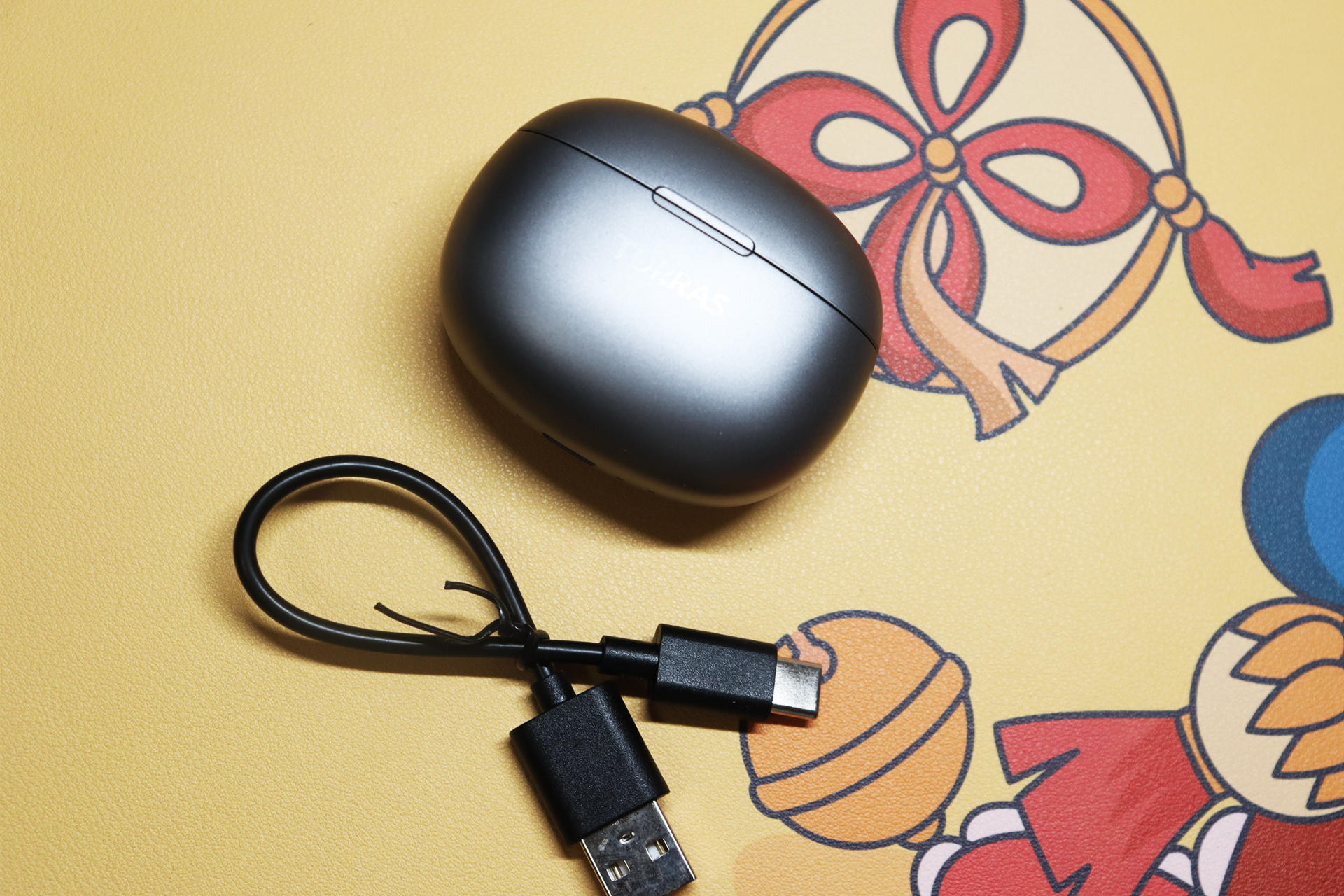 鲸腔有线耳机,500元图拉斯蓝牙耳机降噪测评